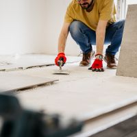 assentamento-piso-porcelanato-com-a-so-construir-em-barra-velha.jpg